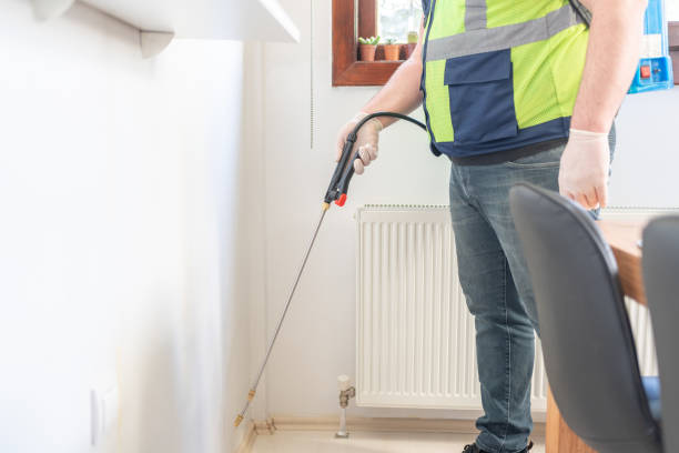 Best Pest Prevention Services  in Riverton, IL